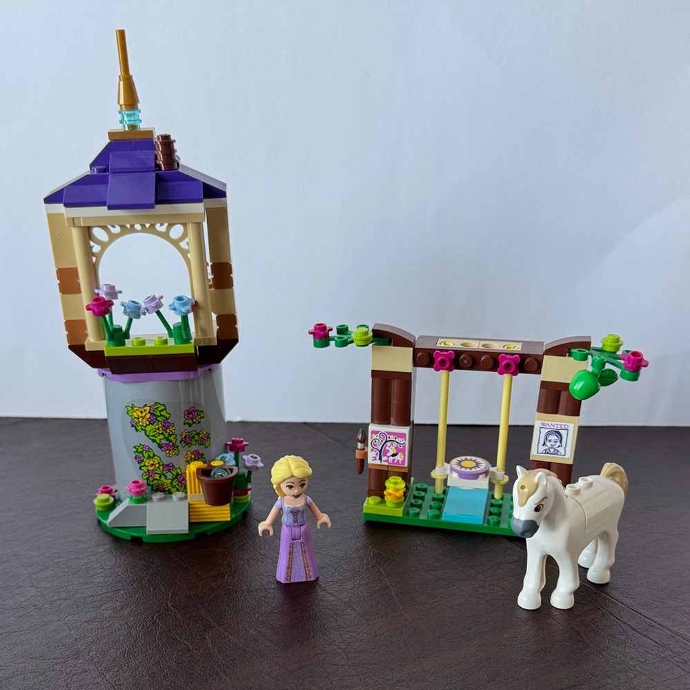 LEGO Disney Princess 41065 Rapunzel's Tower Set